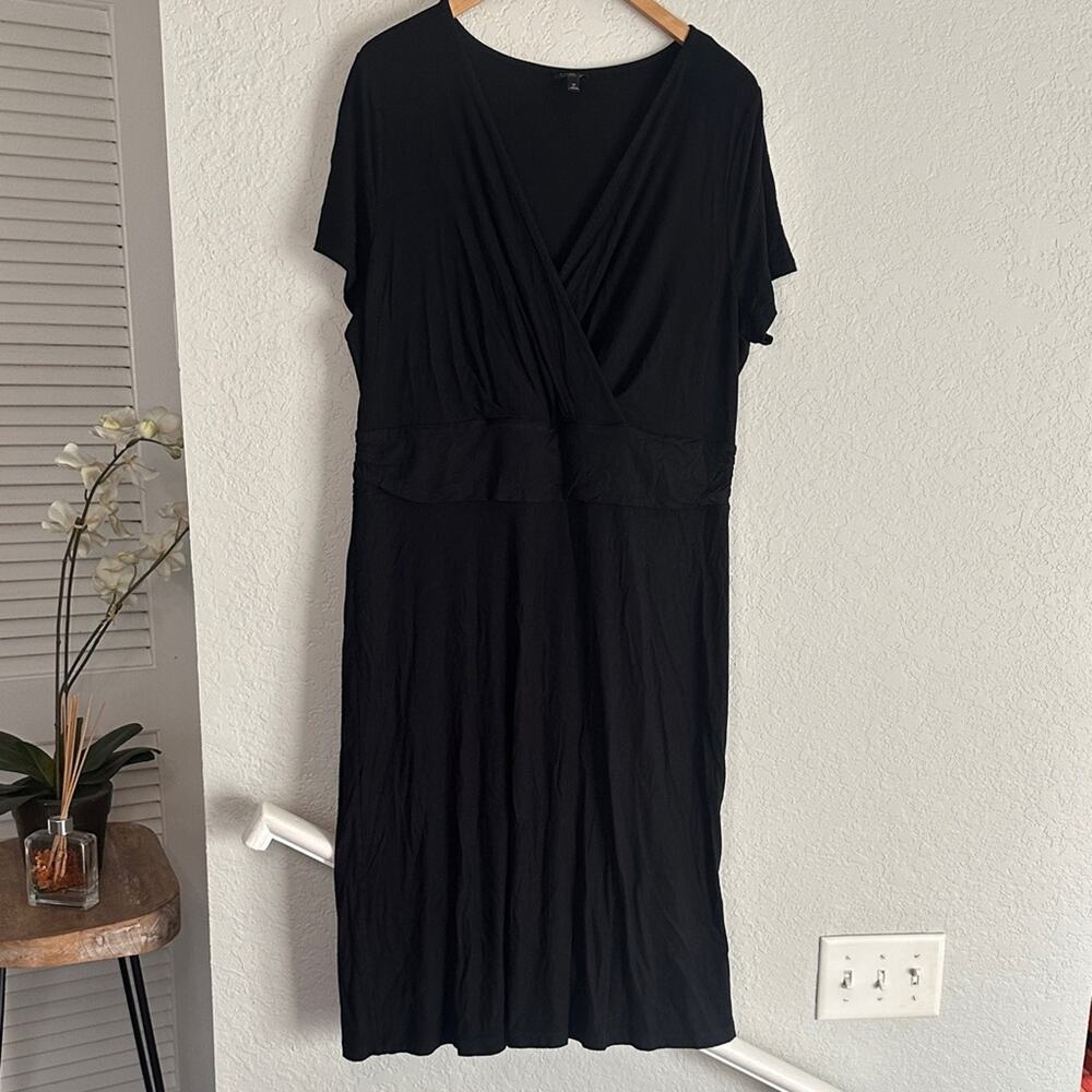 NEW Talbots Woman Size 1X Rayon Stretch Black Dress Short Sleeve Midi Minimalist